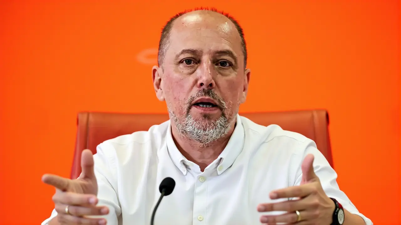 Tite vai ao Cruzeiro e Inter corre contra o relógio para escolher novo técnico